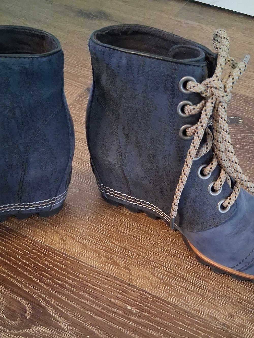 Sorel PDX Navy Lace-Up Ankle Boots with Contrast Laces - Picture 7 of 10